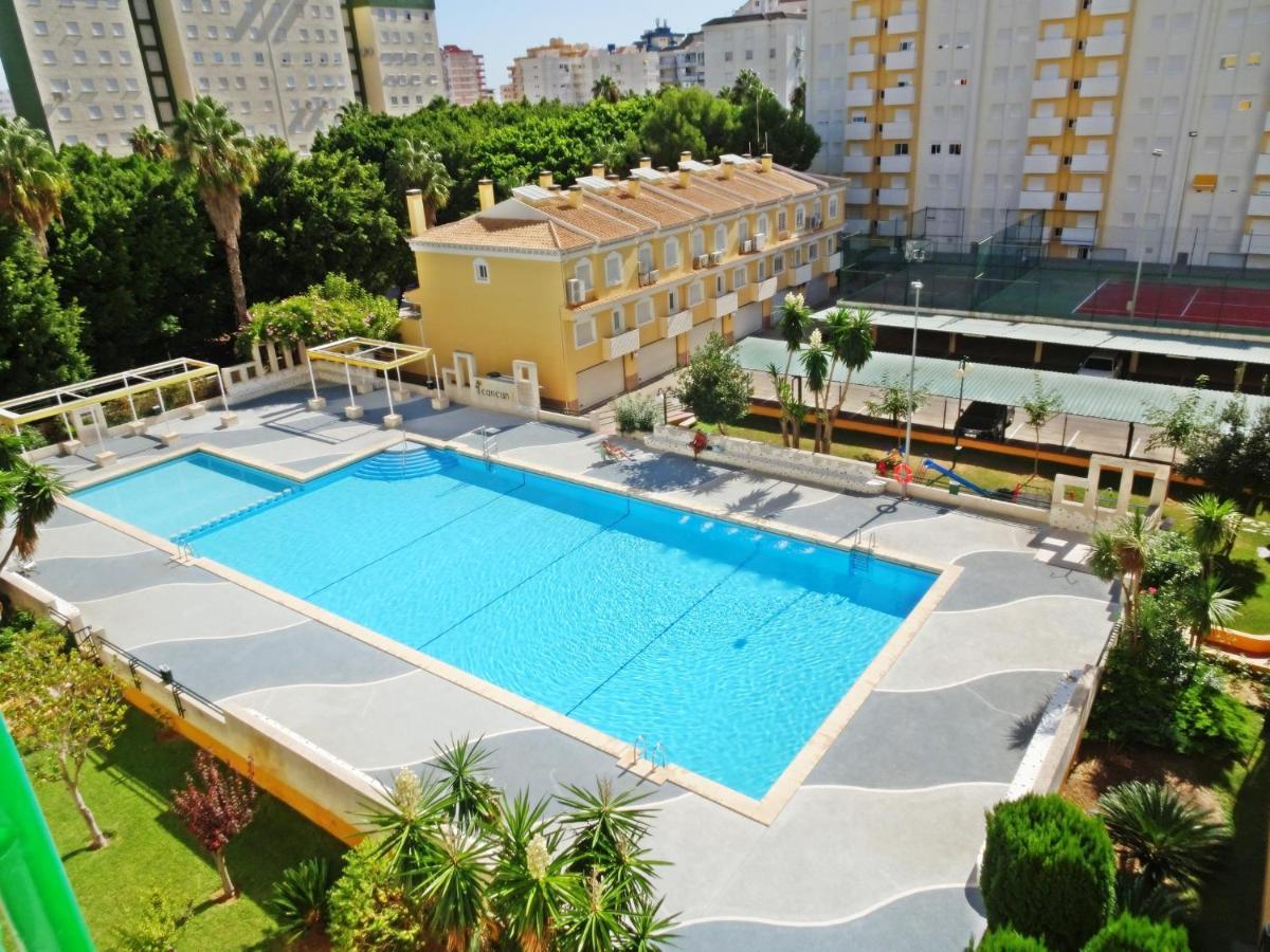 CANCUN PLAYA DE GANDIA - Solo alquiler familias Exterior foto